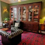 Castle Hotel 4*