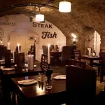 Castle 4*