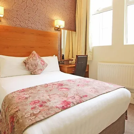 Castle 4* Dublin