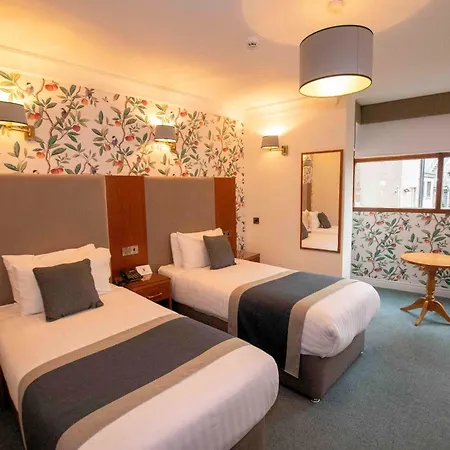 Castle Hotel 4*