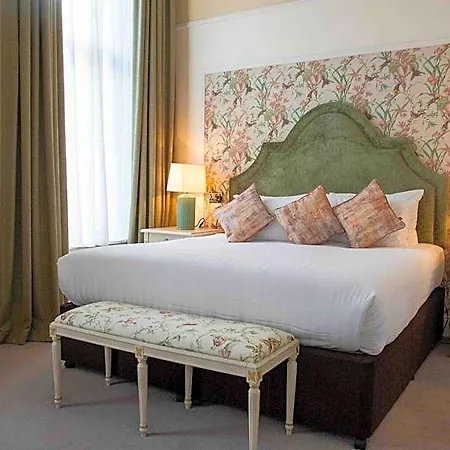 Castle Hotel 4*