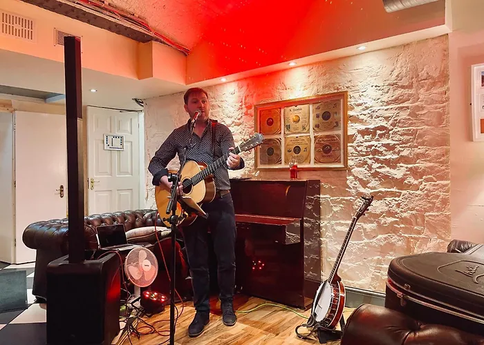 Отель Castle 4*