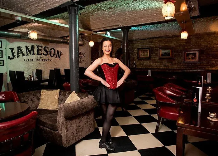 キャッスル ホテル 4*