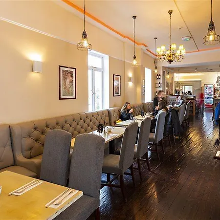 فندق كاسل 4*